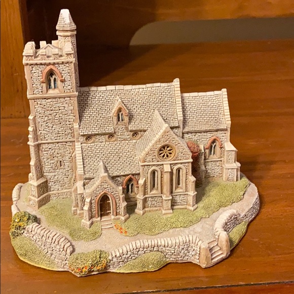 St Lawrence Church - Dream Cottage Miniatures - Picture 3 of 5